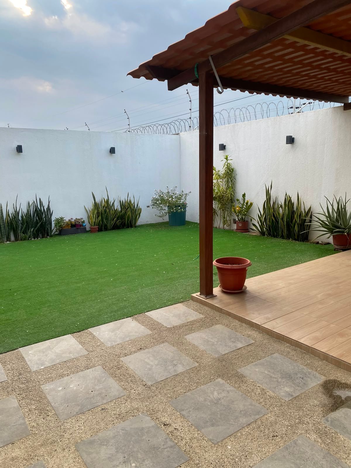 Casa en Venta Los Prados Vía Salitre Daule 2 Dormitorios