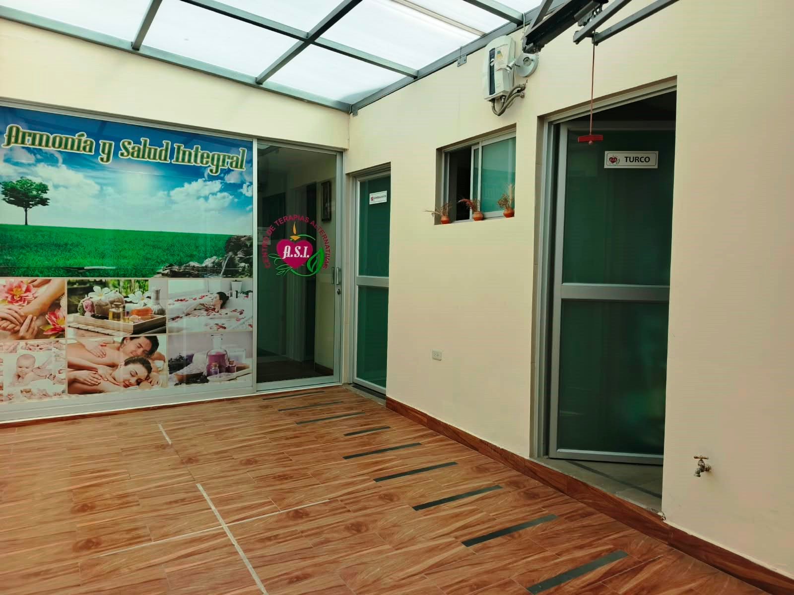 Casa de Tres Plantas con Suite Independiente en Carcelén Alto