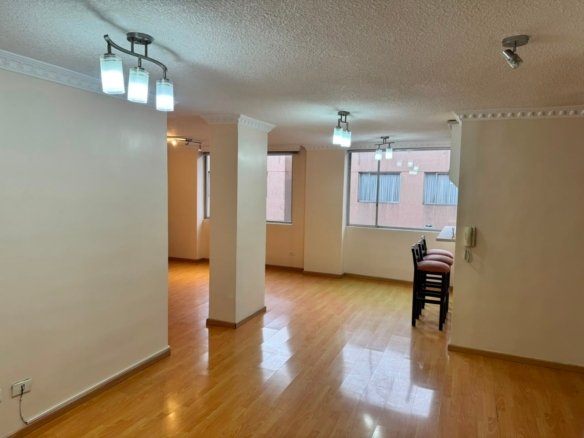 Departamento dúplex El Recreo Quito en venta
