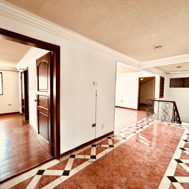 Casa para proyecto en Gapal, Cuenca Av. 24 de Mayo