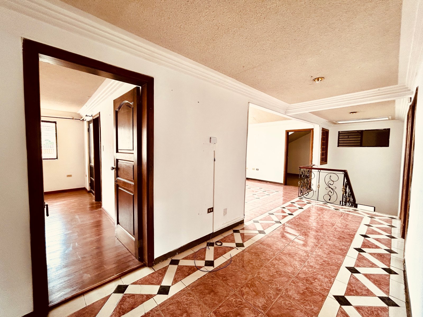 Casa para proyecto en Gapal, Cuenca Av. 24 de Mayo