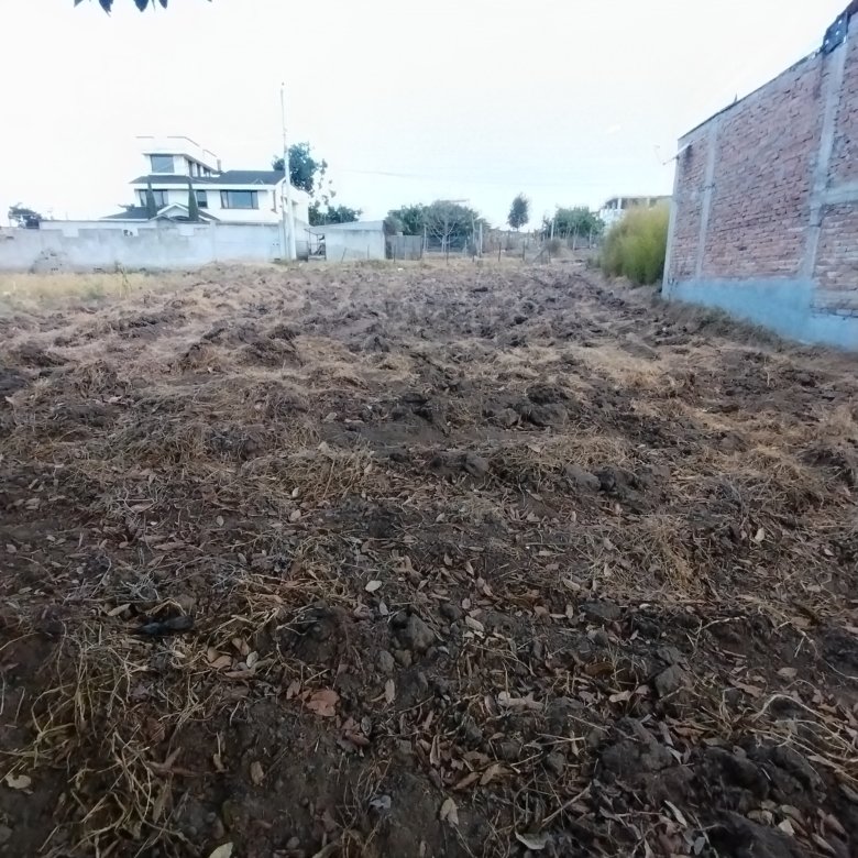 Lote de terreno en Nayón de 493 m²