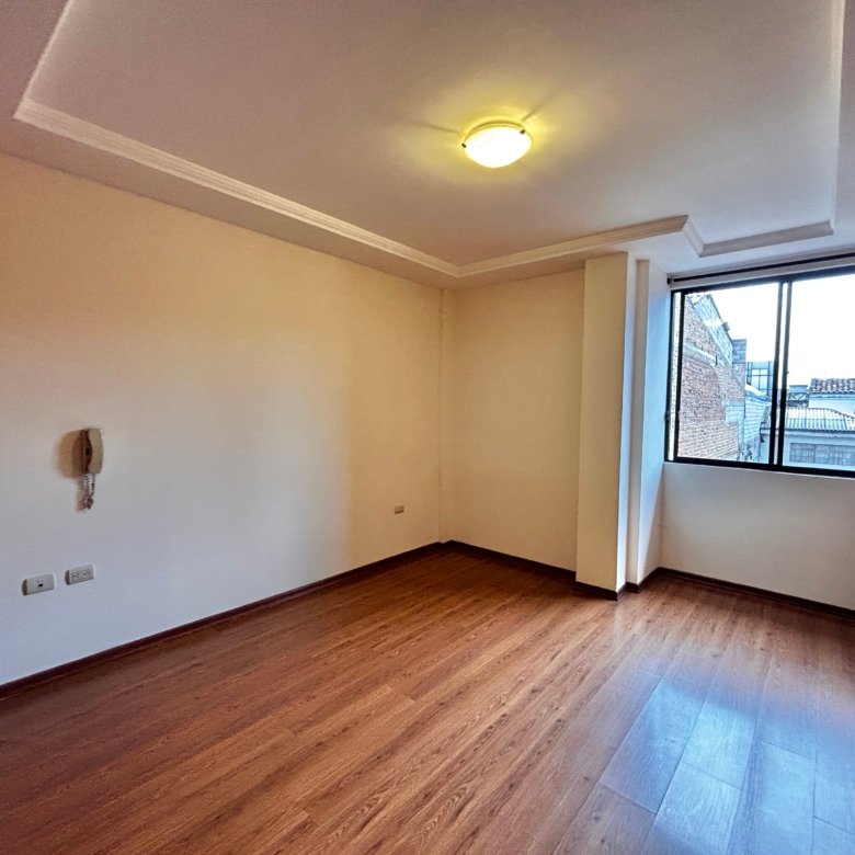 Departamento de 4 dormitorios en el centro de Cuenca