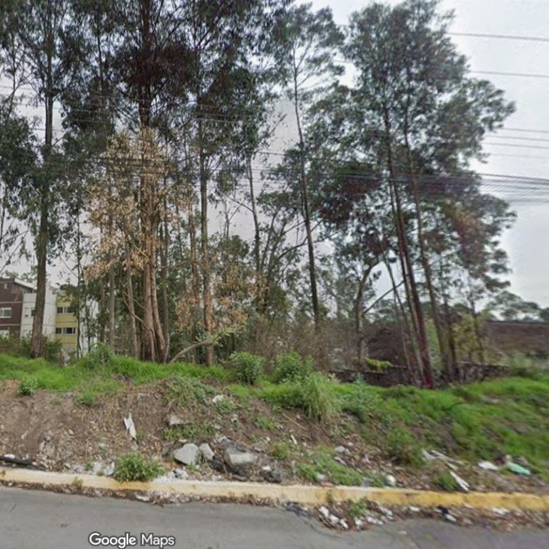 Terreno de 1.373 m² en Conocoto, Puente 2 de la Autopista Rumiñahui