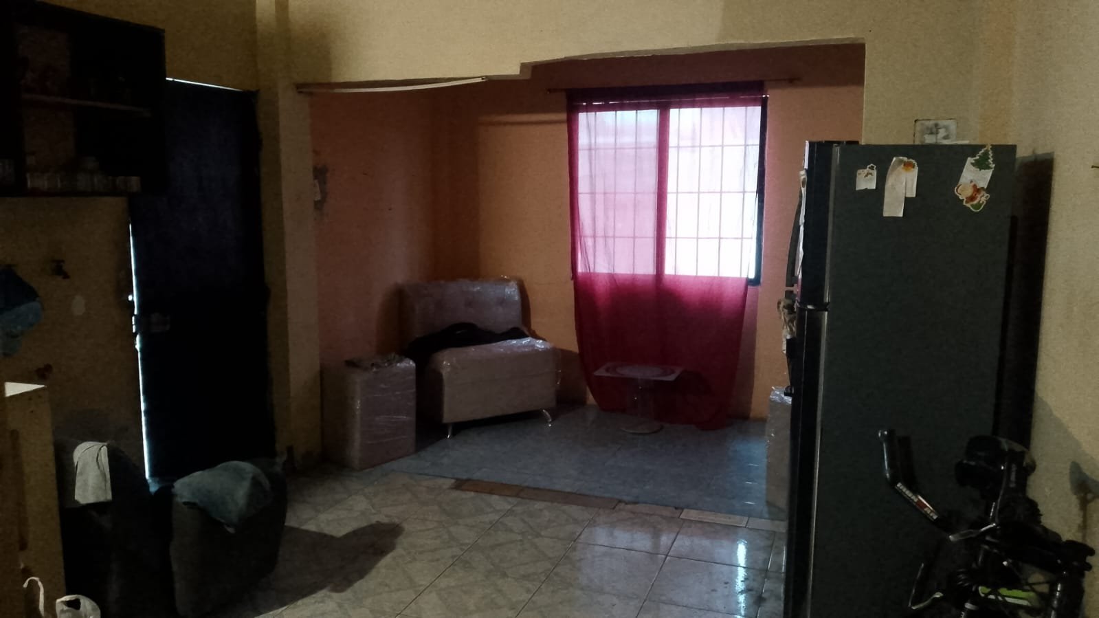 Casa con 2 departamentos independientes en Las Orquídeas, Guayaquil