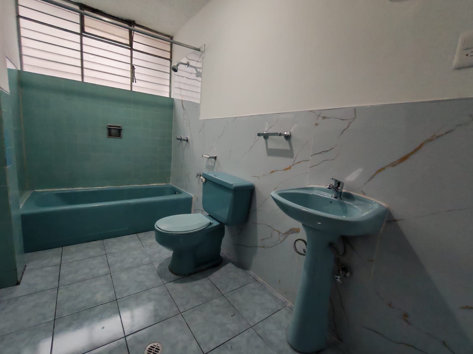 Oficina en Arriendo en La Carolina Quito de 190 m²