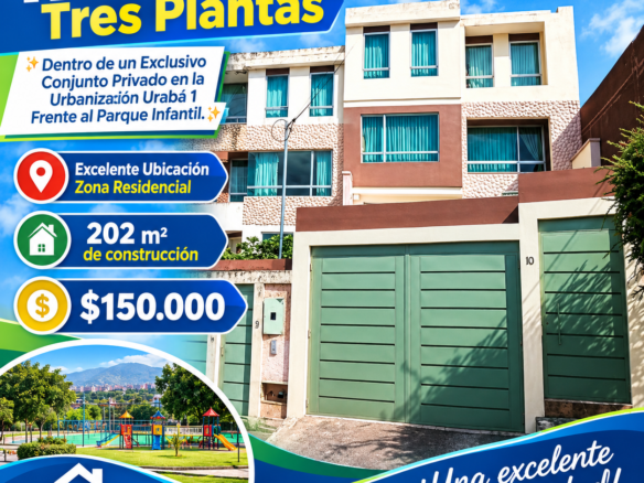 Casa de tres plantas en Carcelén Alto Quito